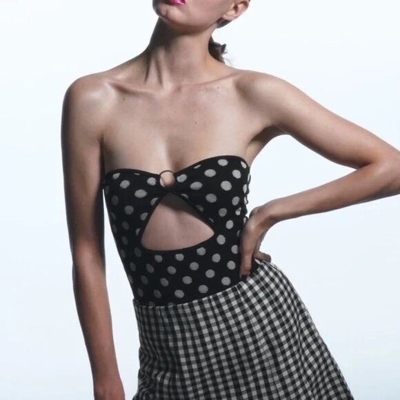 NWOT Zara black & white polka dot print ribbed bodysuit w/ ring accent & cut out - Picture 1 of 12